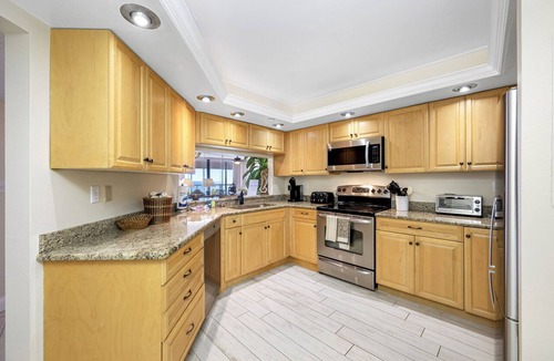 Sand Key Condo | 🌞CBC 1-14B - Beach front, balcony, pool, gym & pickleball!