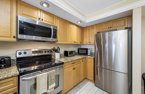 Sand Key Condo | 🌞CBC 1-14B - Beach front, balcony, pool, gym & pickleball!