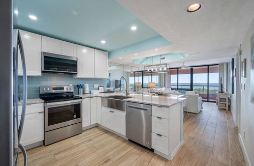 Sand Key Condo | 🌟CBC 2-3C –Beach front/pool/pickleball/gym/sauna/private balcony!