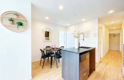 Newton Apartment | CBD Parkside Penthouse 2Beds & 2Baths vs Pool Gym
