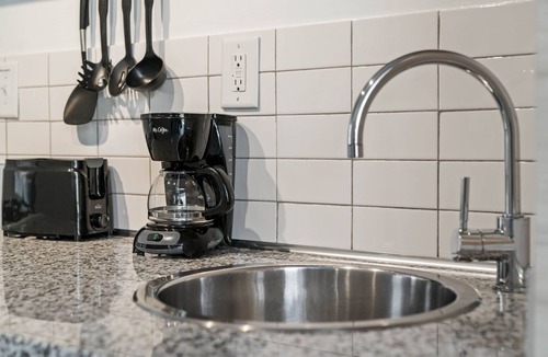 Brookwood Apartment | (CCL) Professional Studio w/Wi-Fi Perfect for Business Travelers