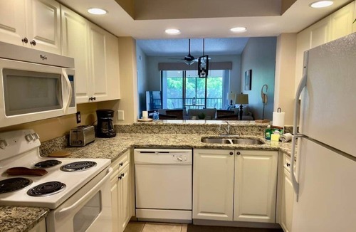 Trailer Estates Apartment | CD Shorewalk -Pool, Tennis, Pickle ball, near Beaches Anna Maria Island and IMG