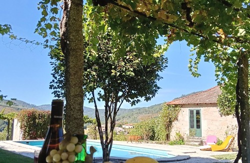 Leiro House | CDC Casa do Capitán Leiro: Relax Among Vineyards and Forests in Ribeiro