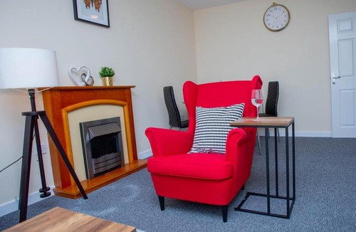 Moulton Apartment | Cedar Apartment 2