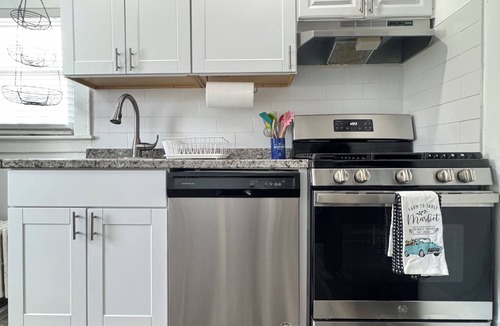 Plainfield House | Cedar Brook Retreat - NYC - Rutgers - Jersey Shore - Union County