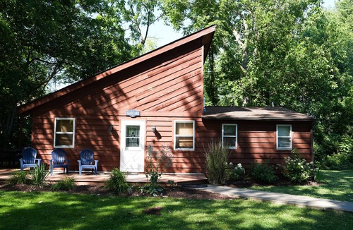 Put-in-Bay Cabin | Cedar Cabin, PIB Cabins