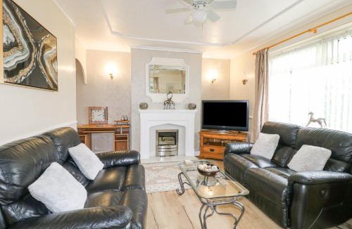 Brimington House | Cedar Cottage
