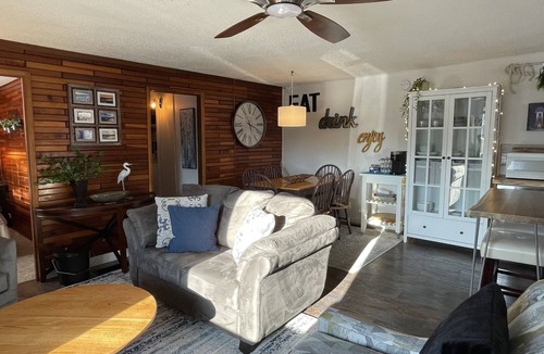 Sylvan Lake House | Cedar Cottage - one block from the lake
