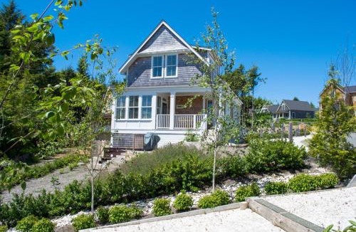 Seabrook House | Cedar Cove by Seabrook Hospitality