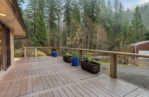 Carson House | Cedar Creek Sanctuary. 3br on Nat. Forest Land. Outdoor adventure basecamp.