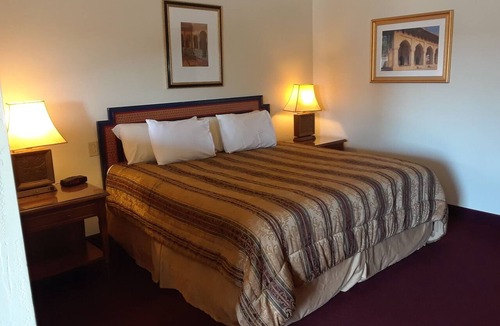 Horseshoe Bend Hotel | Cedar Glade Resort