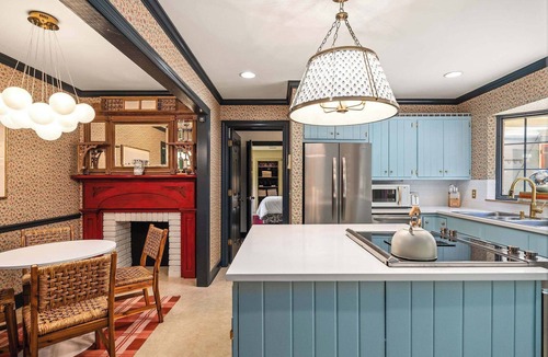 Lebanon House | Cedar Hall - A Charming Vintage Estate