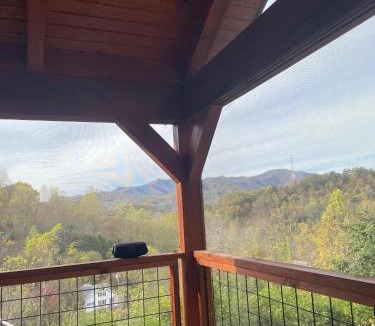 Bryson City House | Cedar Heights Tiny House Log Cabin