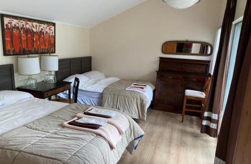 Roberts Creek House | Cedar House Ocean View & Access