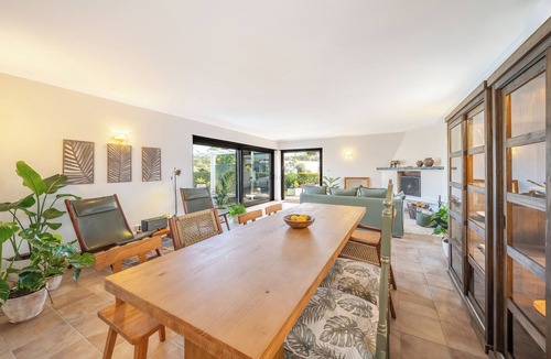 Praia das Macas House | Cedar House