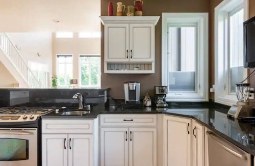 Excelsior House | Cedar House Retreat
