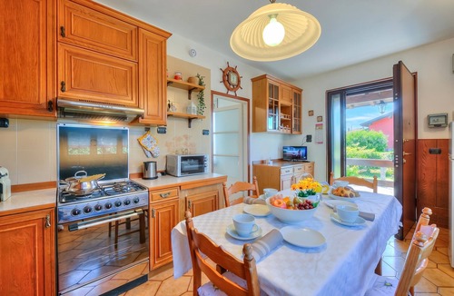 Angera House | Cedar House Villa Few Minutes From Lake, Angera, Italy