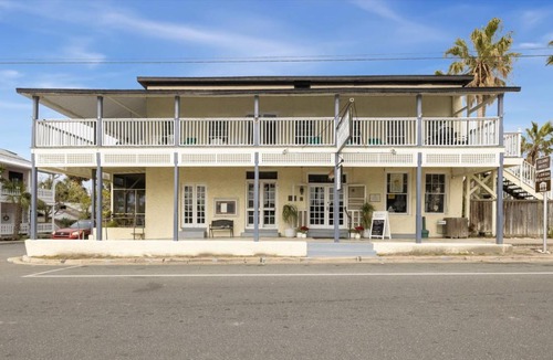 Cedar Key Apartment | Cedar Keys Island Hotel in downtown