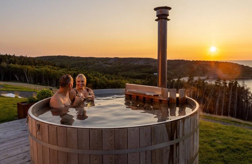 Inverness County Cottage | Cedar - Luxury Oceanview Cottage with Hot Tub & Private Beach Access near Cabot Trail