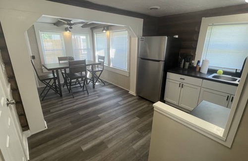 Norwalk Cabin | Cedar point/Kalahari Summit Raceway Getaway