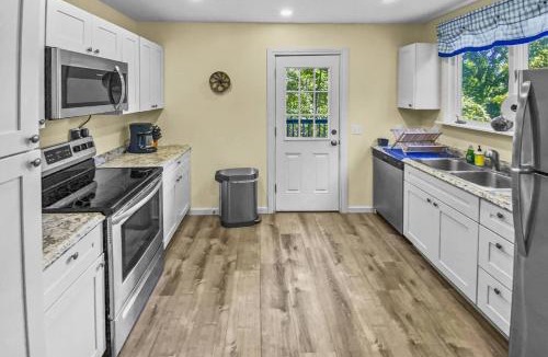 Guilford House | Cedar Ridge Cottage