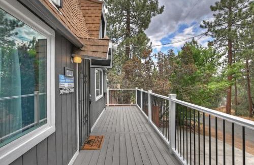 Sugarloaf House | Cedar Row W Slide