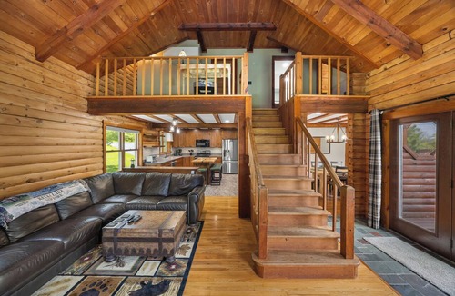 Hammondsport House | Cedar & Stone: Keuka Lake Retreat w/Hot Tub & Golf