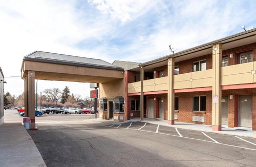 Cedar City Hotel | Cedar Valley Inn