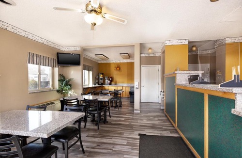Cedar City Hotel | Cedar Valley Inn