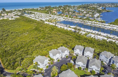 Whitney Beach House | Cedars East #862: 2 BR / 2.5 BA Townhome on Longboat Key by RVA, Sleeps 6