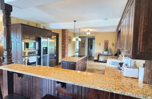 Montague House | Cedayway Riverview Estate-by Brudenell River overseeing golf course