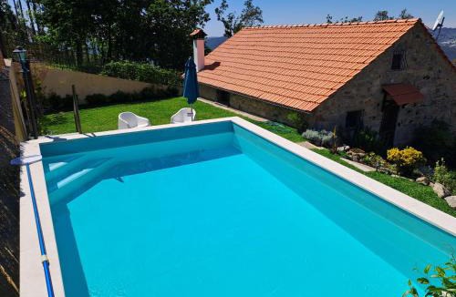 Sever do Vouga Ski Chalet | Cedrim Hillside