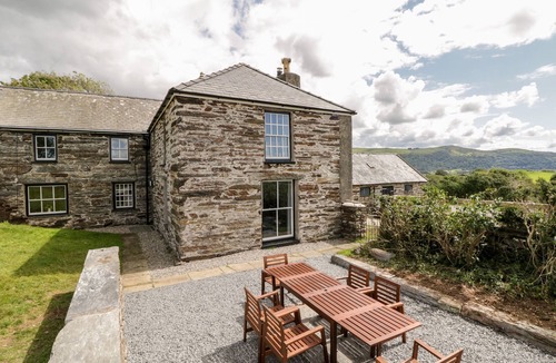 Talsarnau Cottage | CEFN GWYN, pet friendly, luxury holiday cottage in Harlech