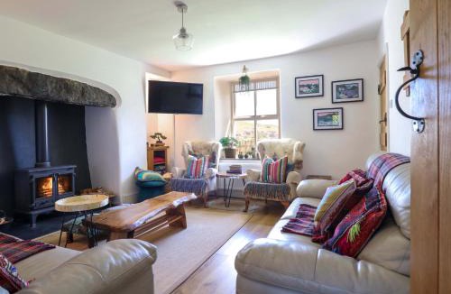 Cwmtirmynach House | Cefn Nannau