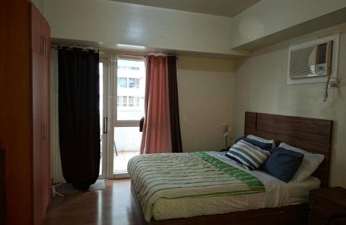 Santa Cruz Apartment | Celadon Tower- Studio with balcony near SM San Lazaro