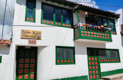 Mongui Hostel | Celaví Hostel "C'est la vie"