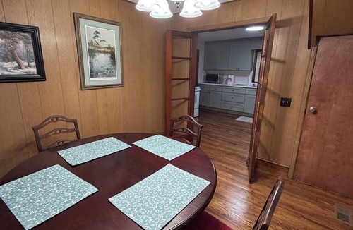 Old Town House | Celebrate Independence Day in Independence, VA! Cozy 2BR, fully equipped house.