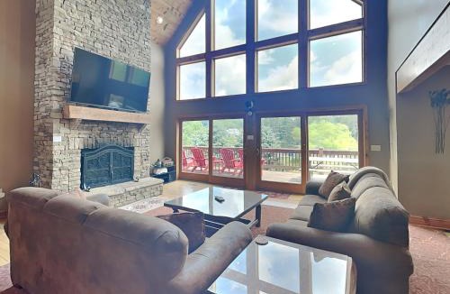 Thayerville House | Celebration at Deep Creek