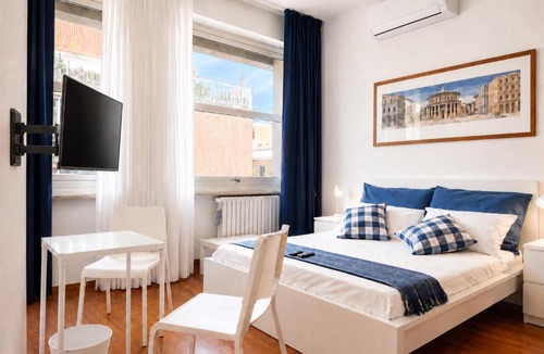 Bari City Centre Apartment | Celebrity Home, Central Bari