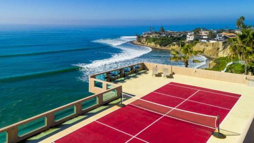 La Jolla House | Celebrity Oceanfront Estate by AvantStay