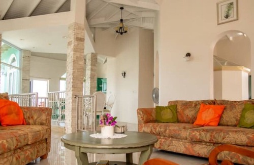 Gros Islet Villa | Celeste Villa quiet with amazing views pool