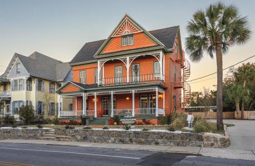 Downtown Bed & Breakfast | Celestine Bed and Breakfast