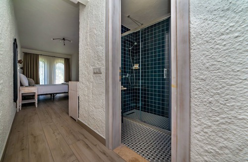 Hacımemis Hotel | Cemal Alaçatı Hotel