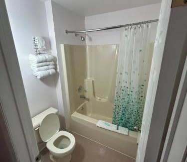 Sauble Beach Hotel | Centennial Motel