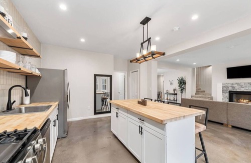 Silver Point House | Center Hill Serenity