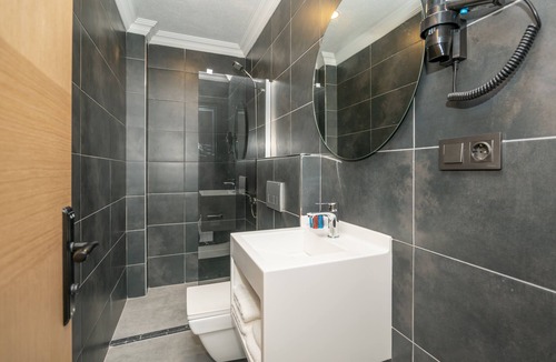 Kartal Hotel | Center Suite