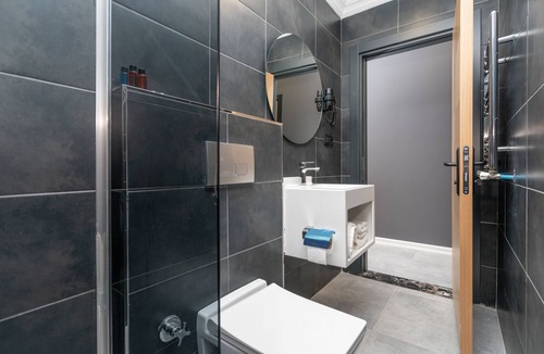 Kartal Hotel | Center Suite