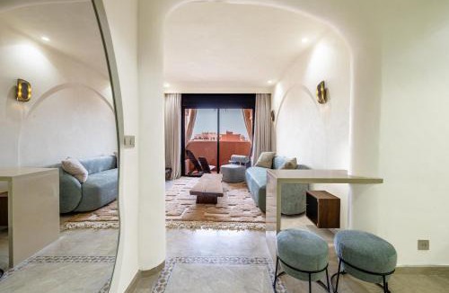 Camp El Ghoul Apartment | Central 1-Bedroom Studio - Balcony with Mountain View
