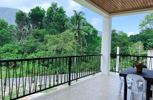 Yumbing Hotel | Central 1 Suites