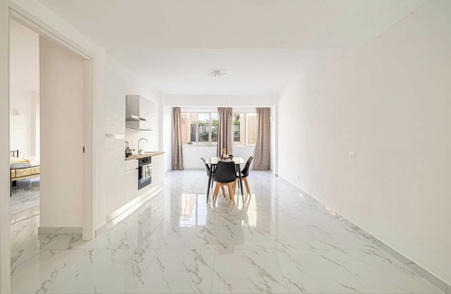 Ventimiglia Apartment | Central 1BDR/4P flat in Ventimiglia